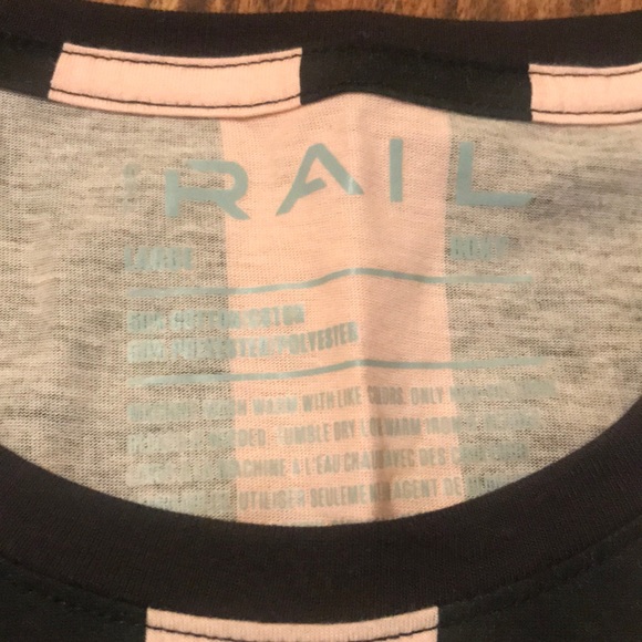 BNWOT Men’s RAIL T-Shirt - Picture 3 of 8